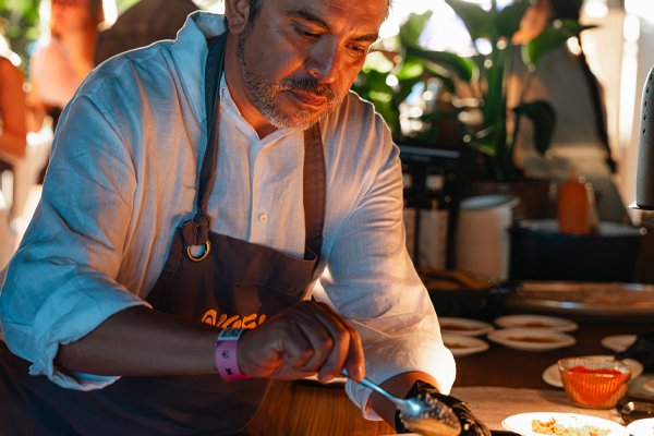 Dining experiences in Official Hospitality