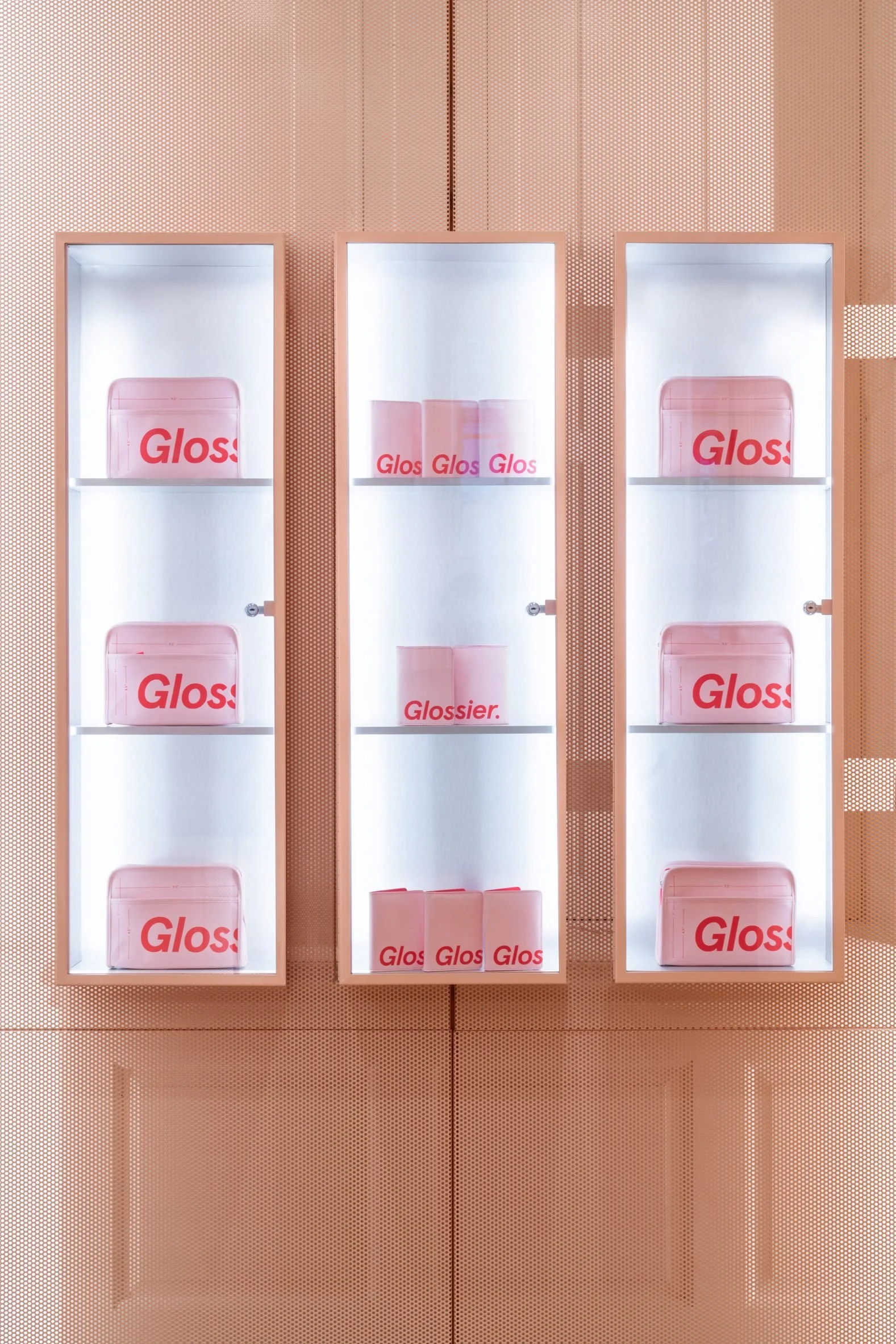 glossier-london-flagship-store-covent-garden-interiors_dezeen_2364_col_0-scaled.jpg