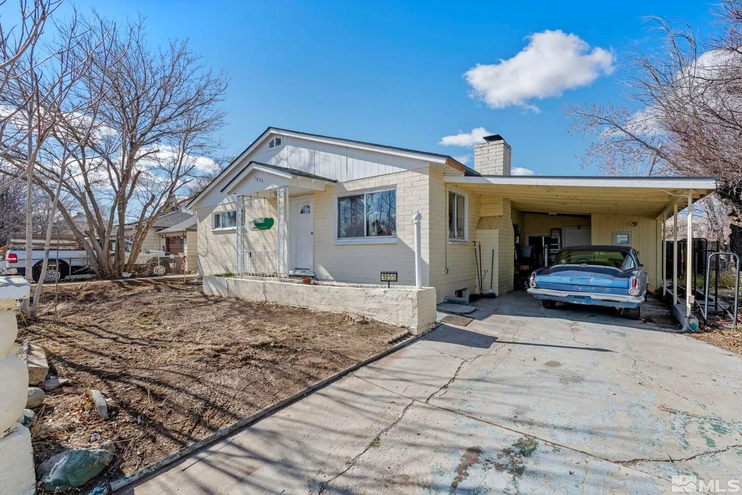 1855 Desna Street