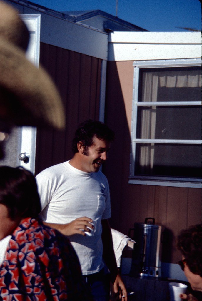 1974hc1-023_21289564280_l.jpg