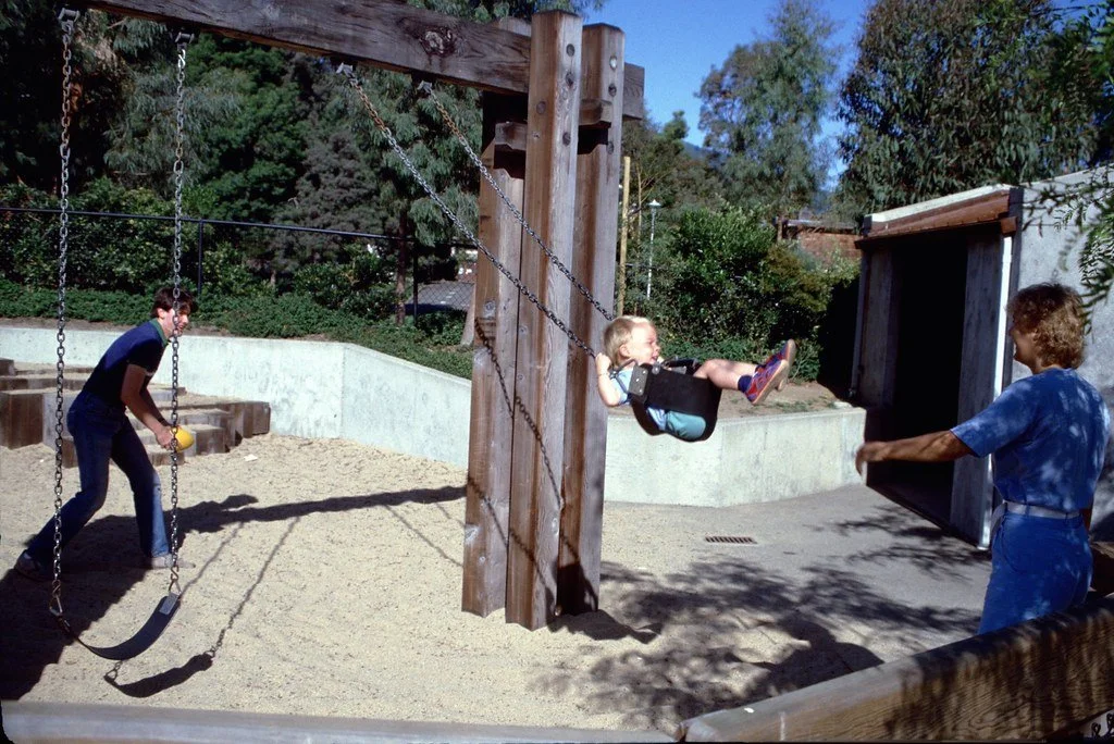 1984--484684--34_21129658005_l.jpg