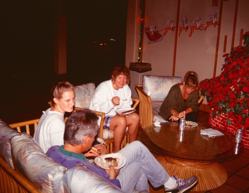 1988--1288389--27_20846863289_l.jpg