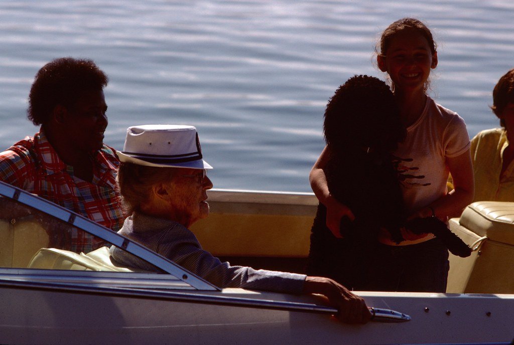 1981--681881--73_21054354501_l.jpg