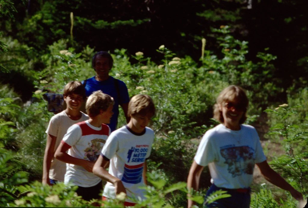 1982--682882--75_21035302002_l.jpg