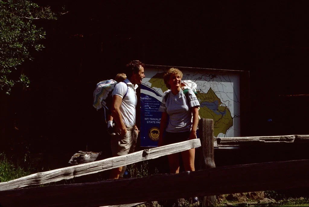 1984--484684--29_21103436116_l.jpg