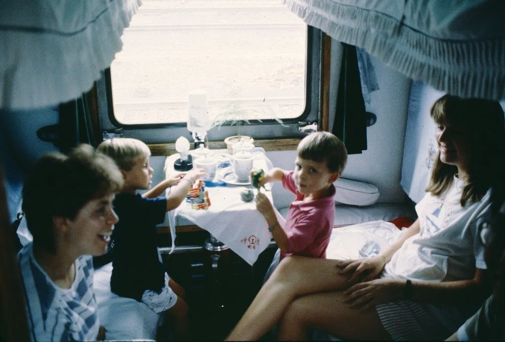 1986--686-786-38_21015566765_l.jpg
