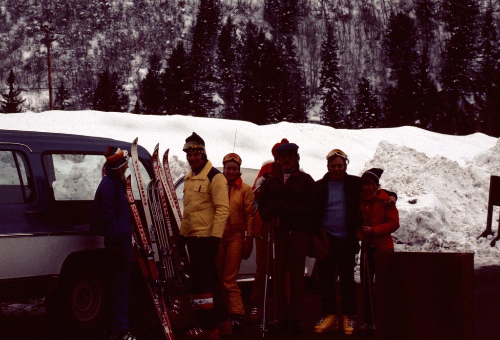 1975ski-077_21287782730_l.jpg