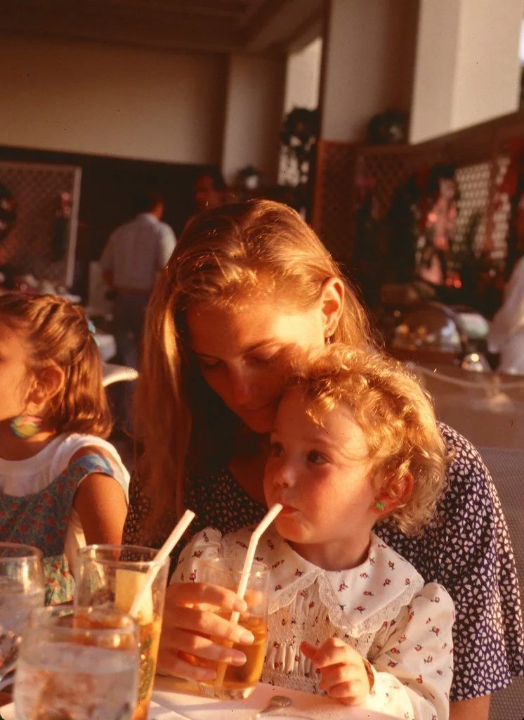 1988--1288389--47_21033689655_l.jpg