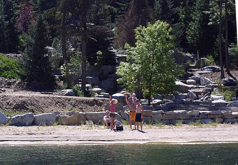 kids_beach_0597_27576633079_c.jpg
