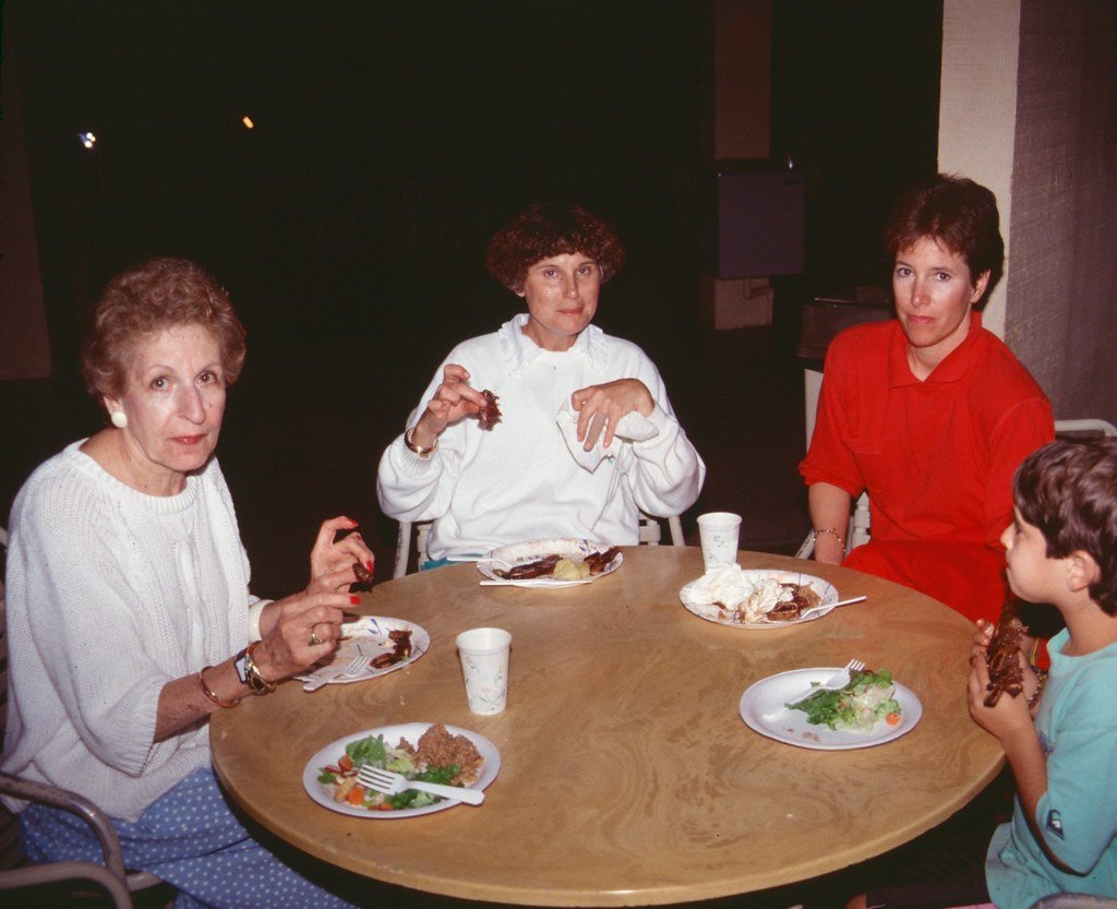 1988--1288389--29_20411011964_l.jpg