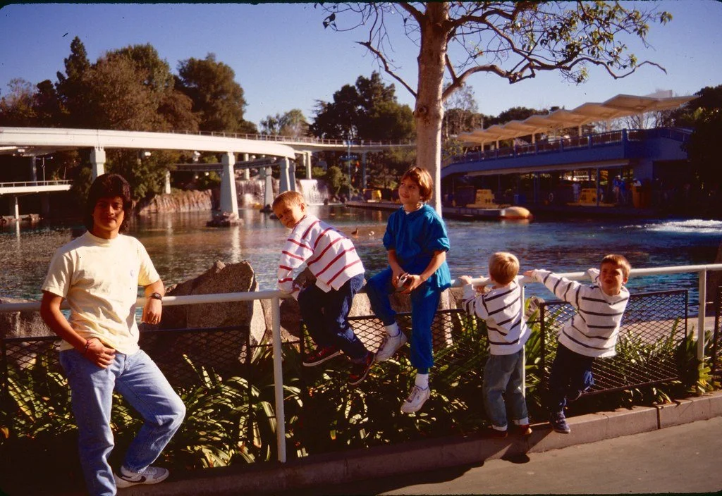 1988--1288389--62_21007481456_l.jpg