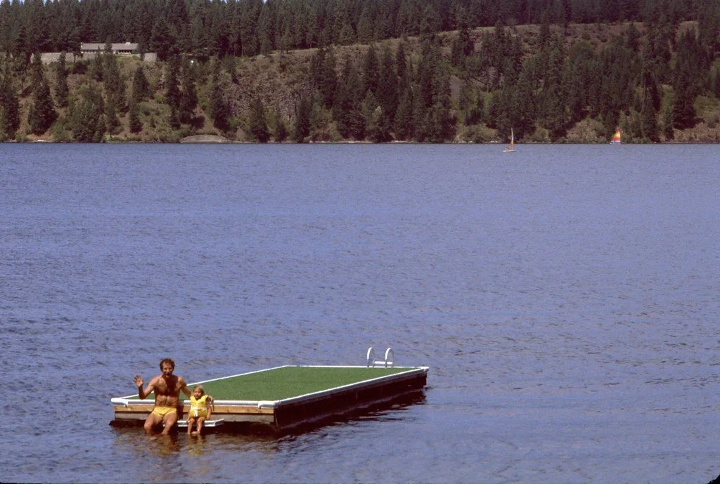 1982--682882--47_21045216075_l.jpg