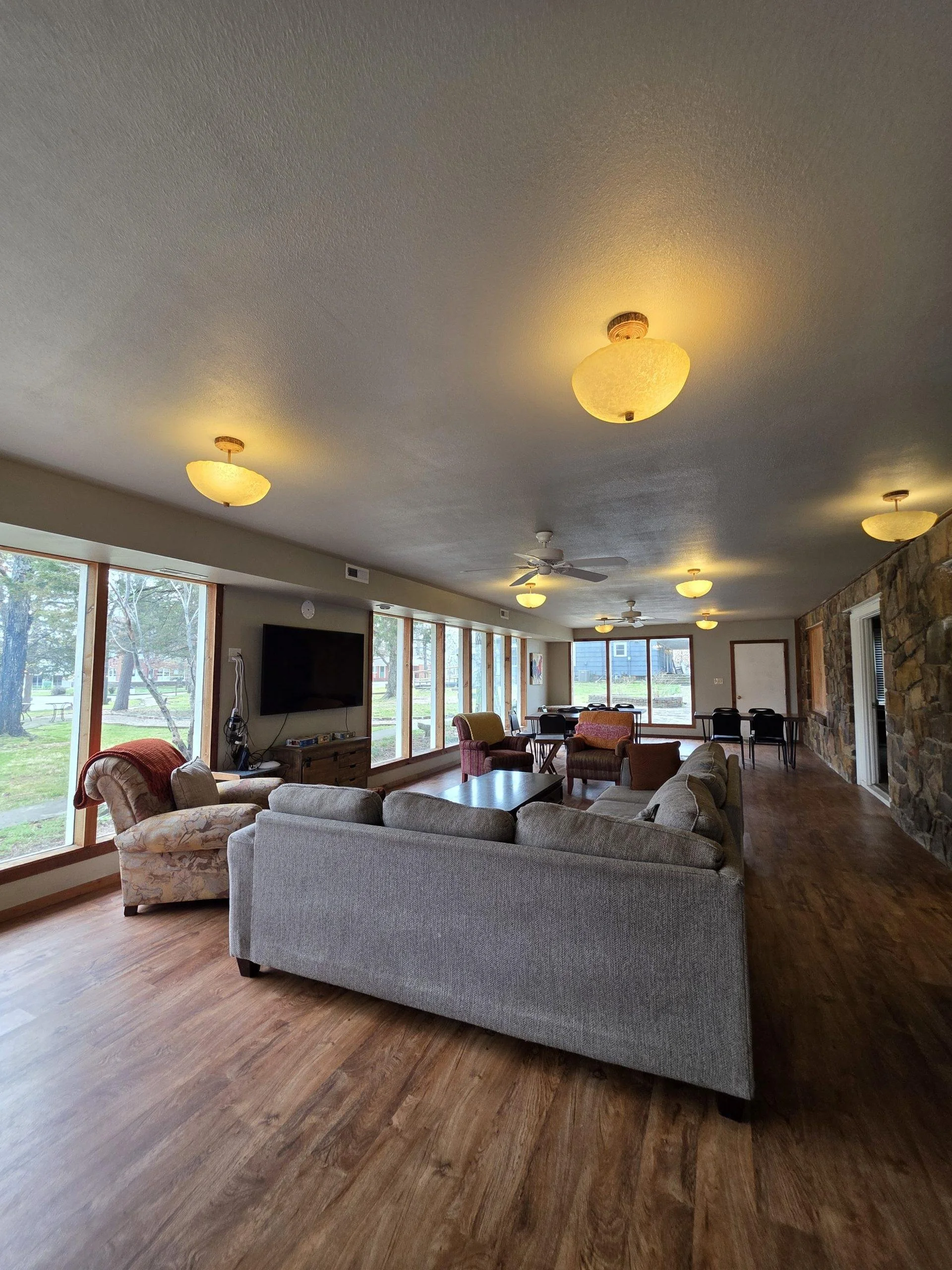 mtseq-portfolio-yancey-lodge-1.jpg