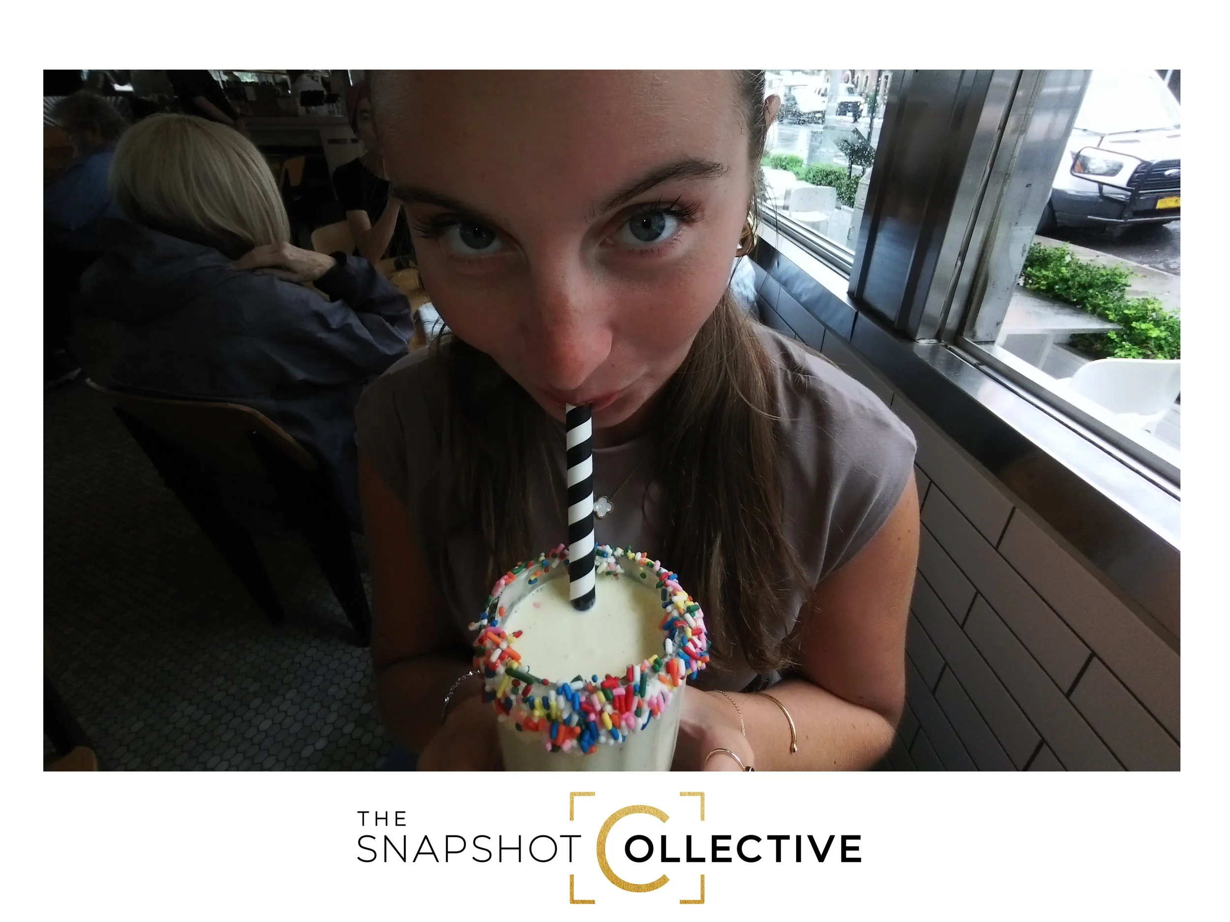 Julia Milkshake_logo.jpg
