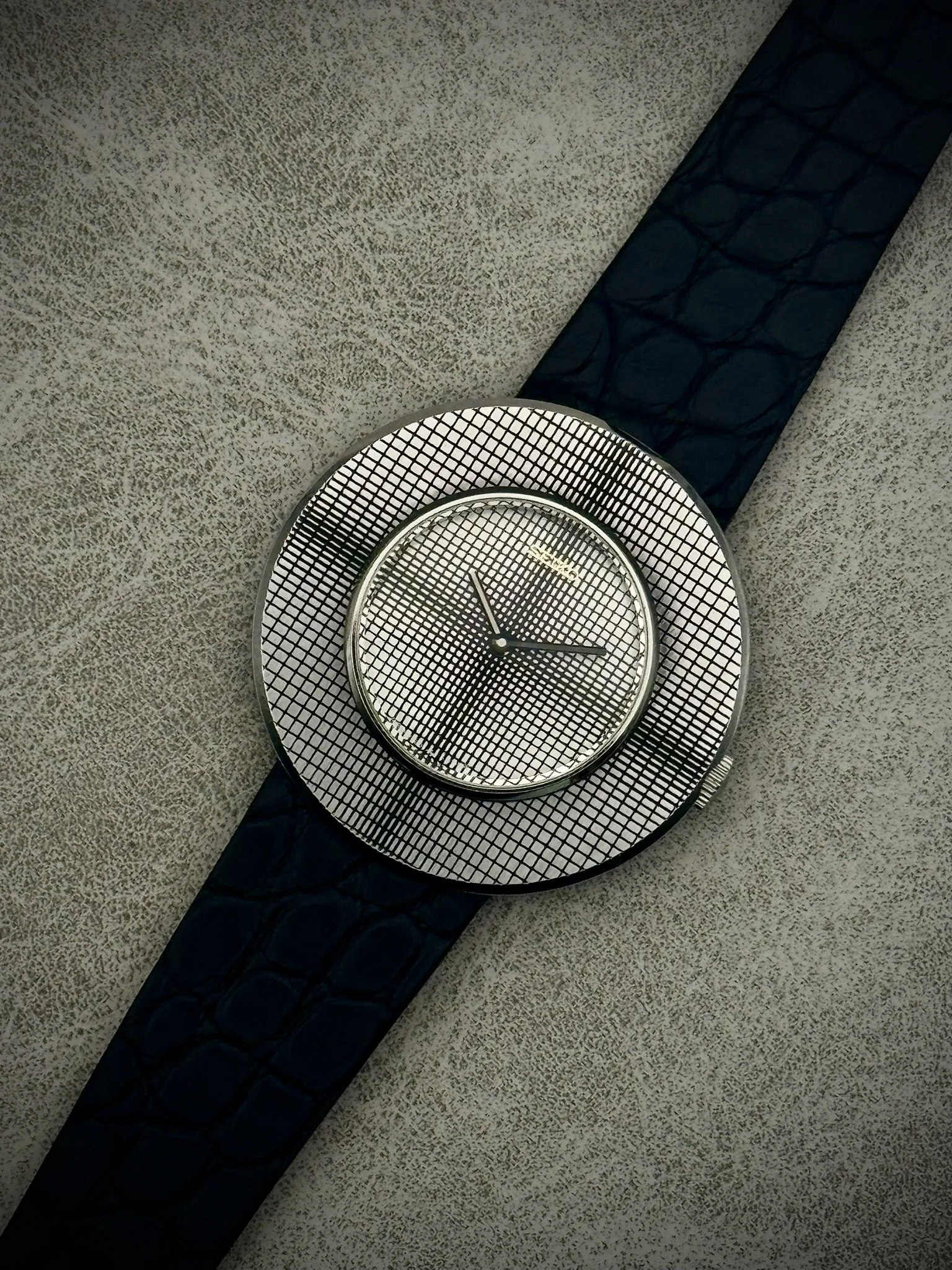 A vintage Seiko Chariot Disco Volante Reference 2220-0310.