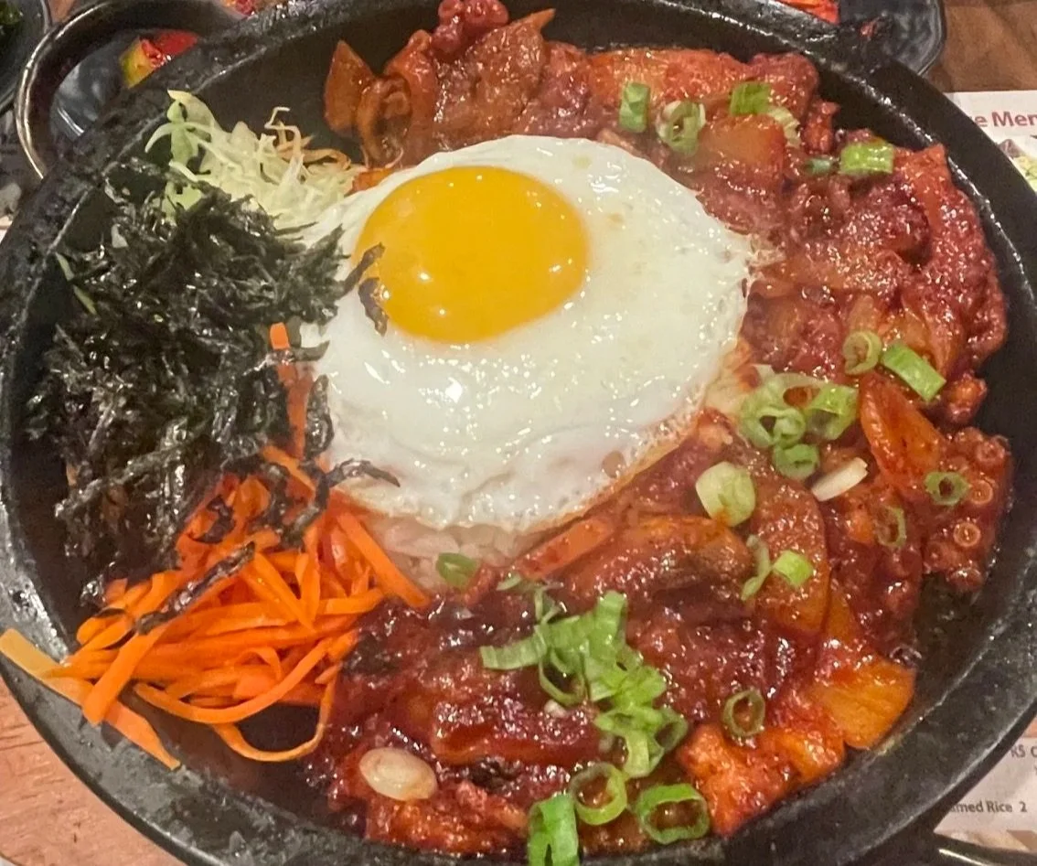 spicy beef rice bowl