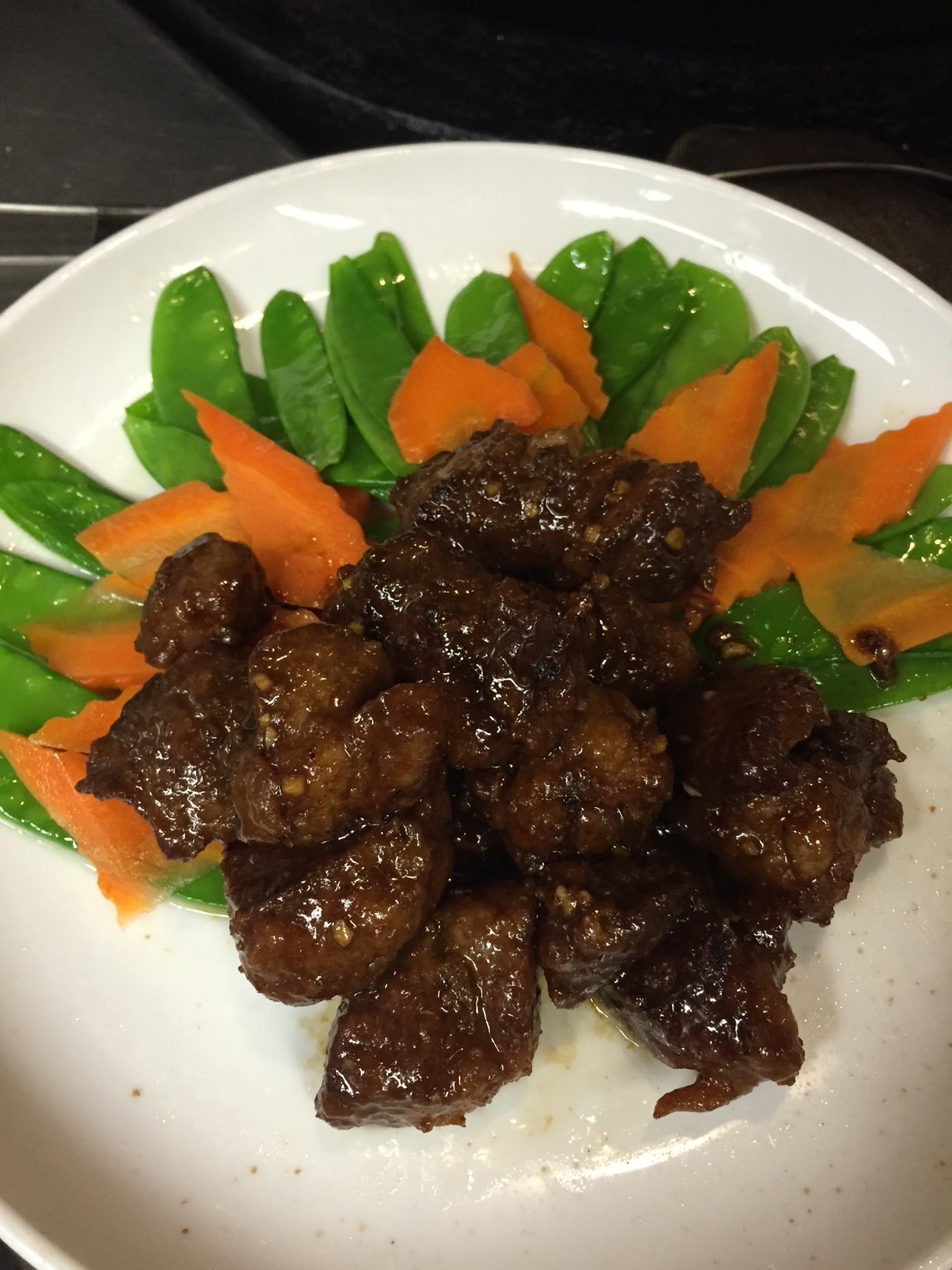 steak cube with shacha sauce
