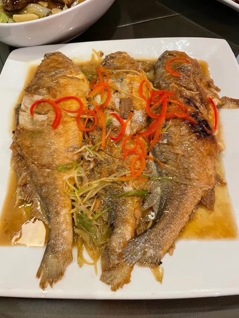 braised whole fish