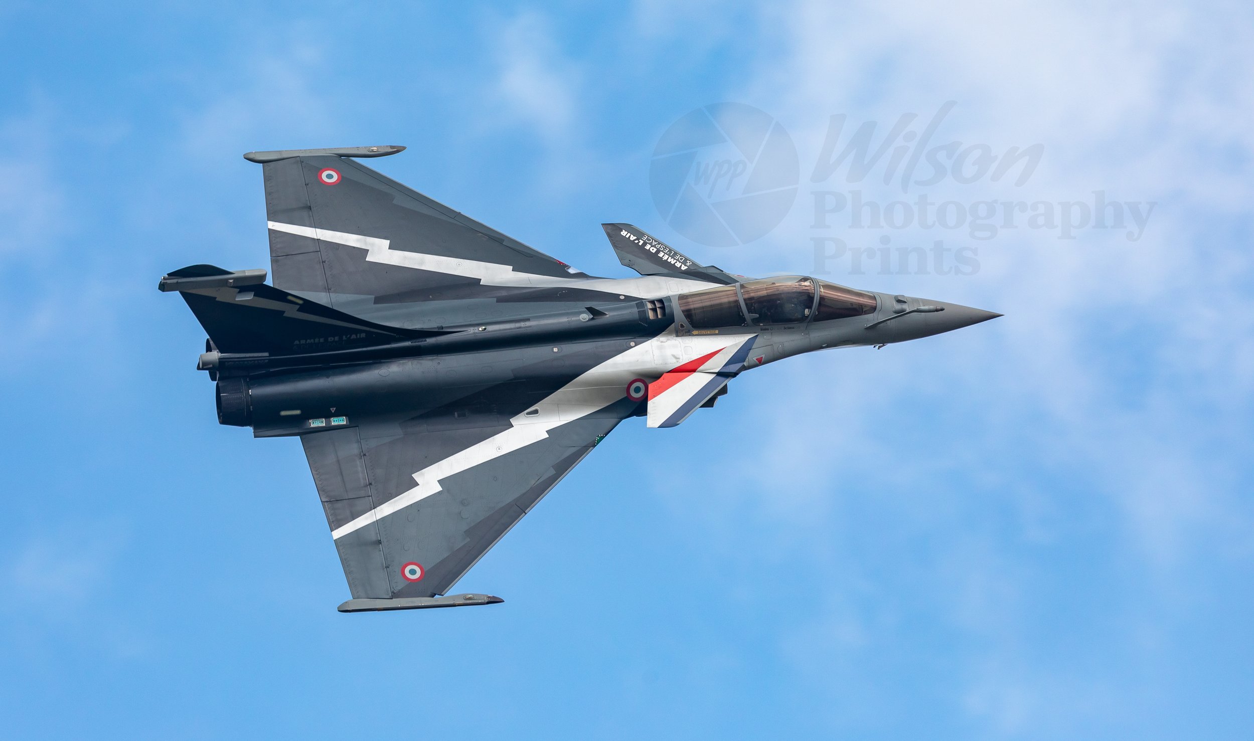 Majestic Flight: Dassault Rafale in Action