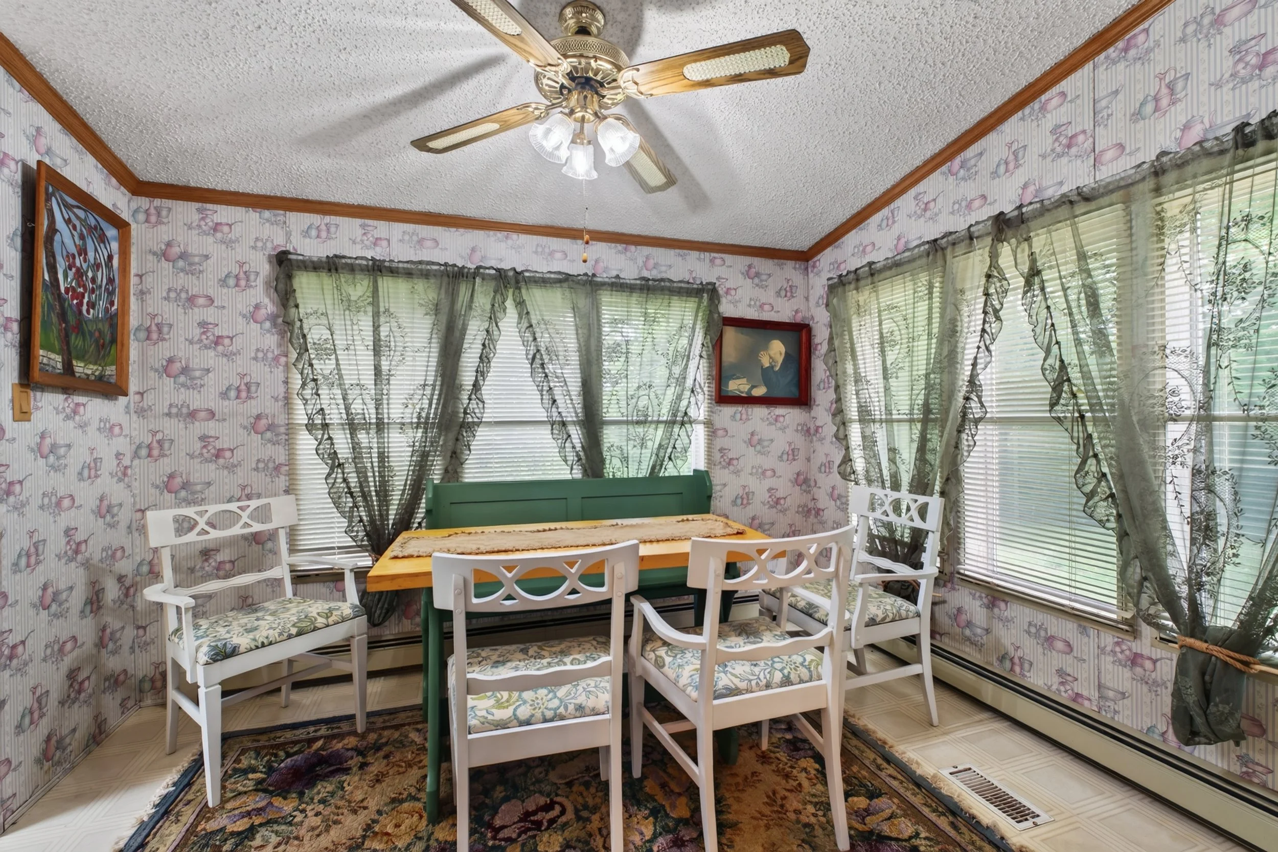 Cottage-Rental-In-Acme-PA-18.jpg