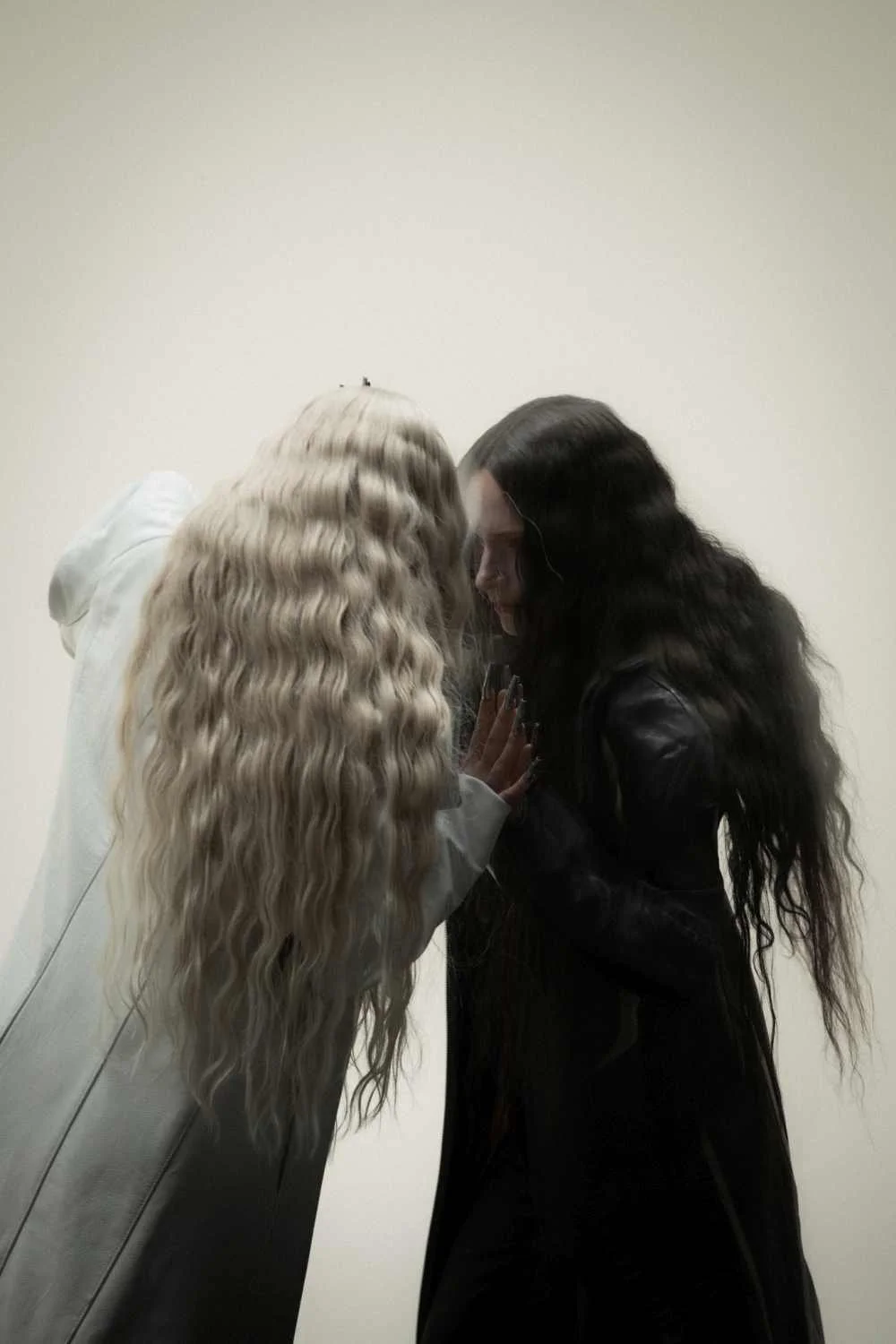 Luna 'Personal Torture' Music Video