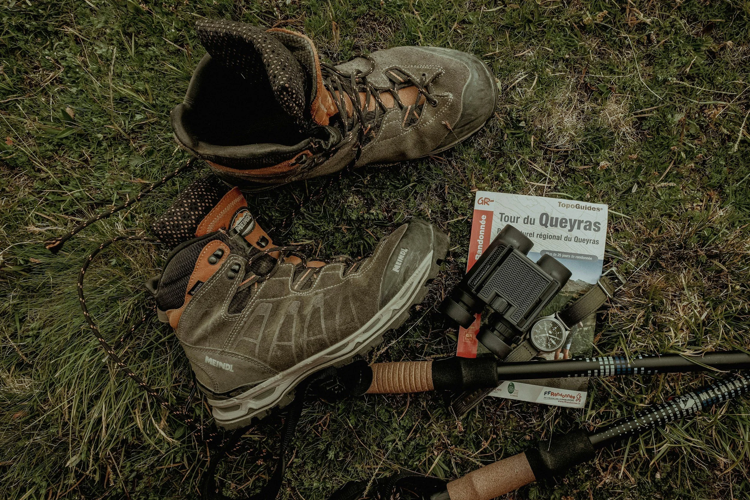 What to Wear Hiking: A Women's Guide for Every Season