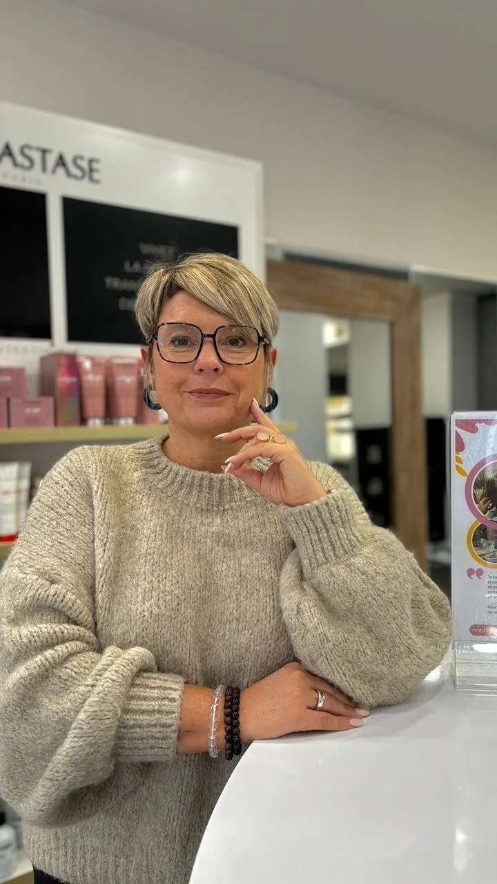Ingrid, À votre écoute pour vous accompagner avec expertise et bienveillance — prothésiste capillaire, Le Havre