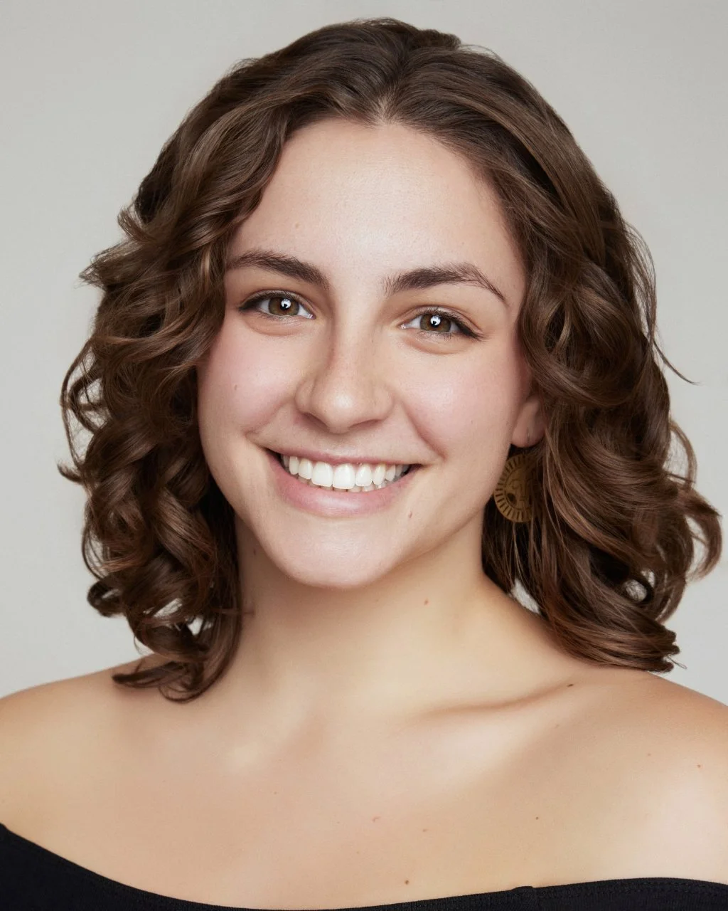 Headshot of Ashton
