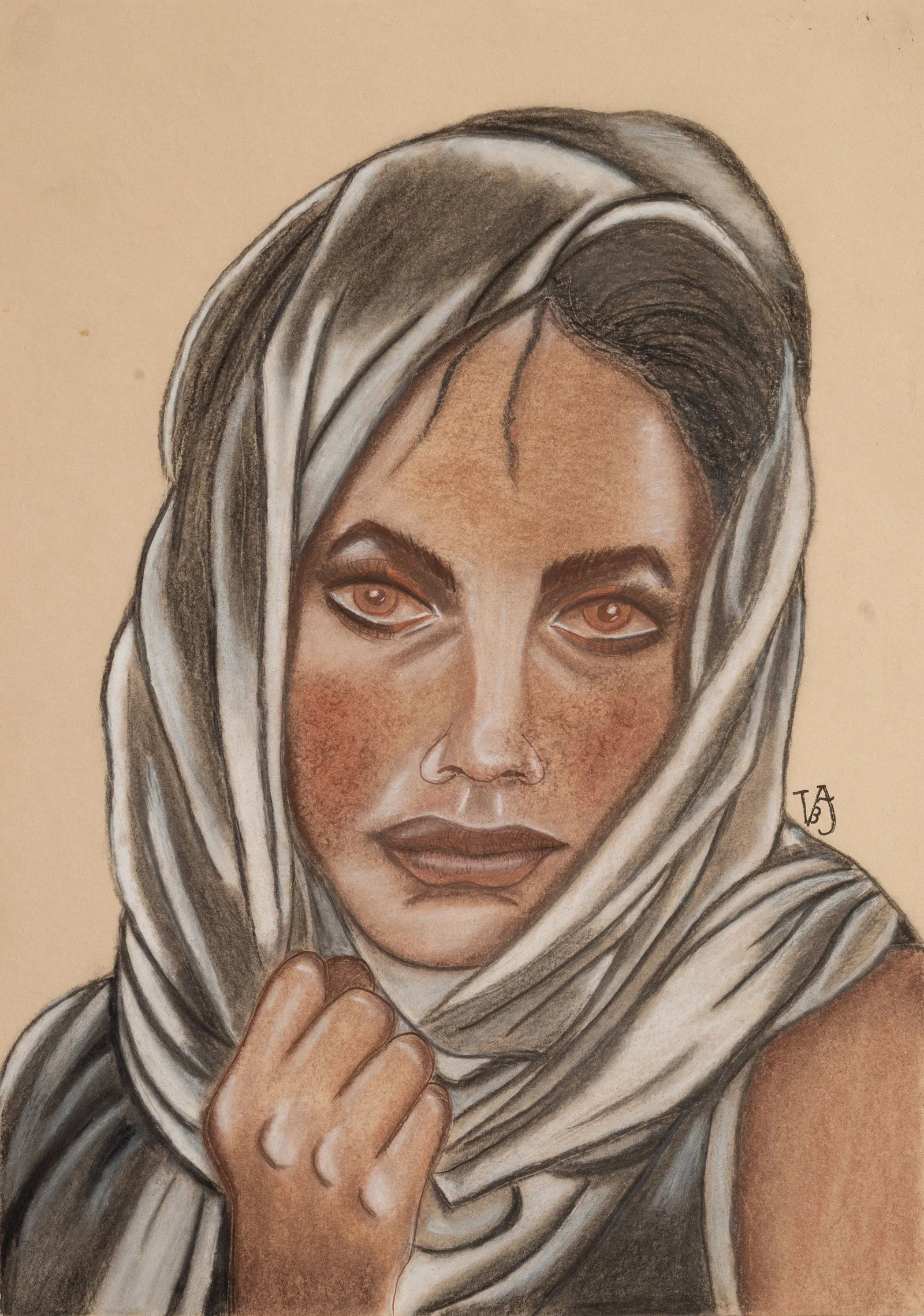 Under the red dust she moves forward_full.jpg