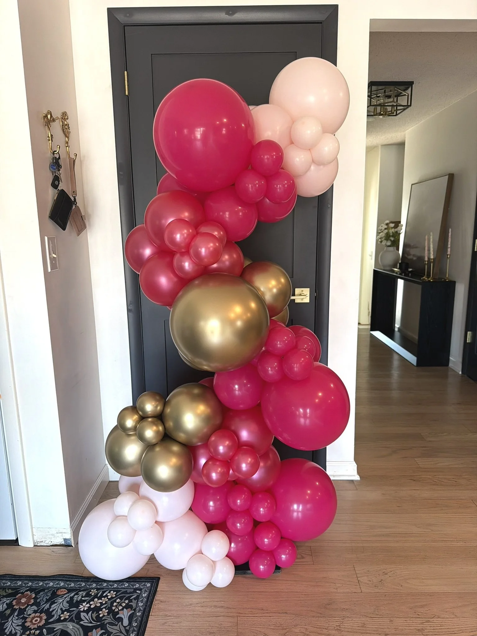 Organic Balloon Column