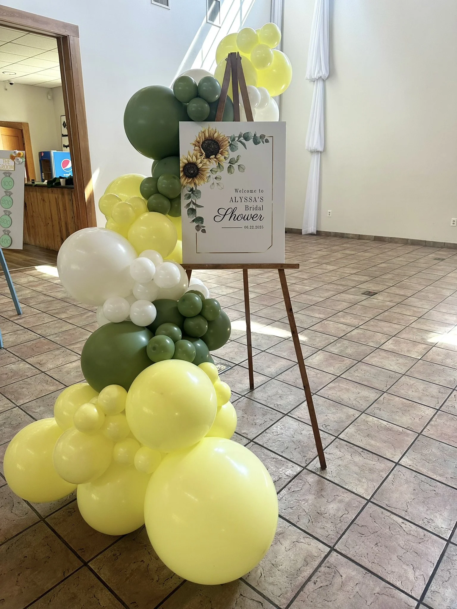 Bridal shower balloons Buffalo