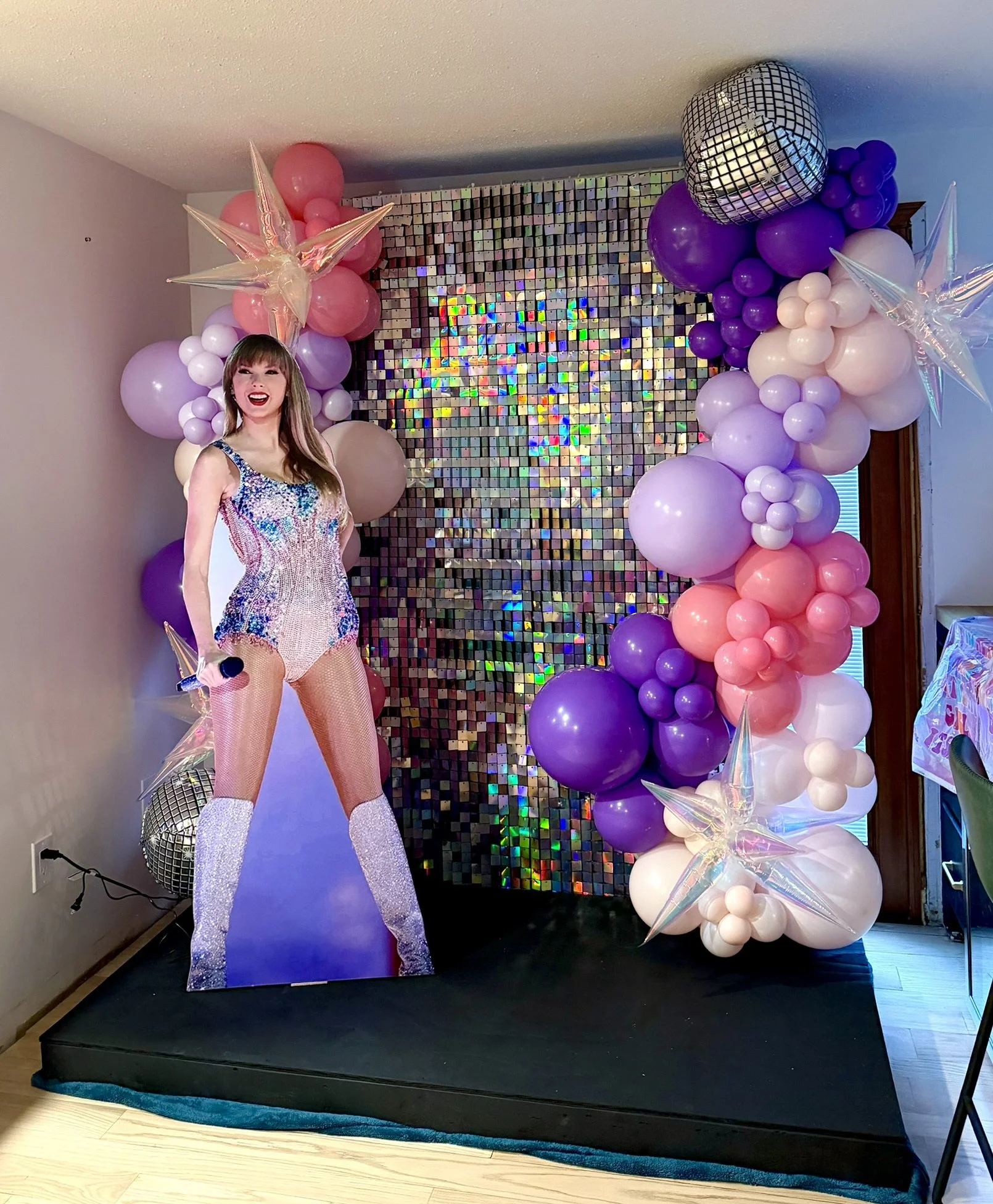 Taylor swift balloon arch Buffalo