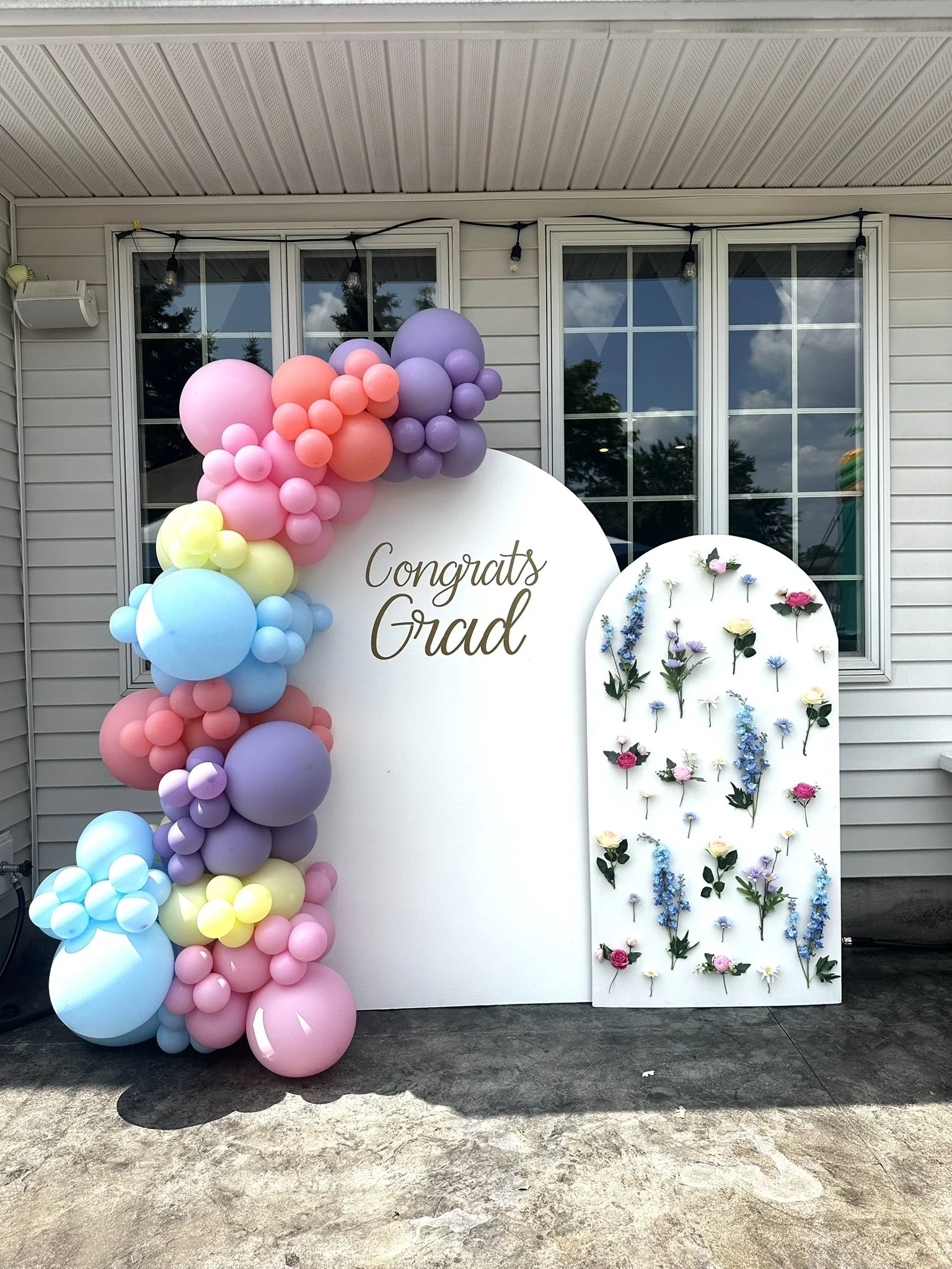 Flower Wall graduation balloon arch Buffalo