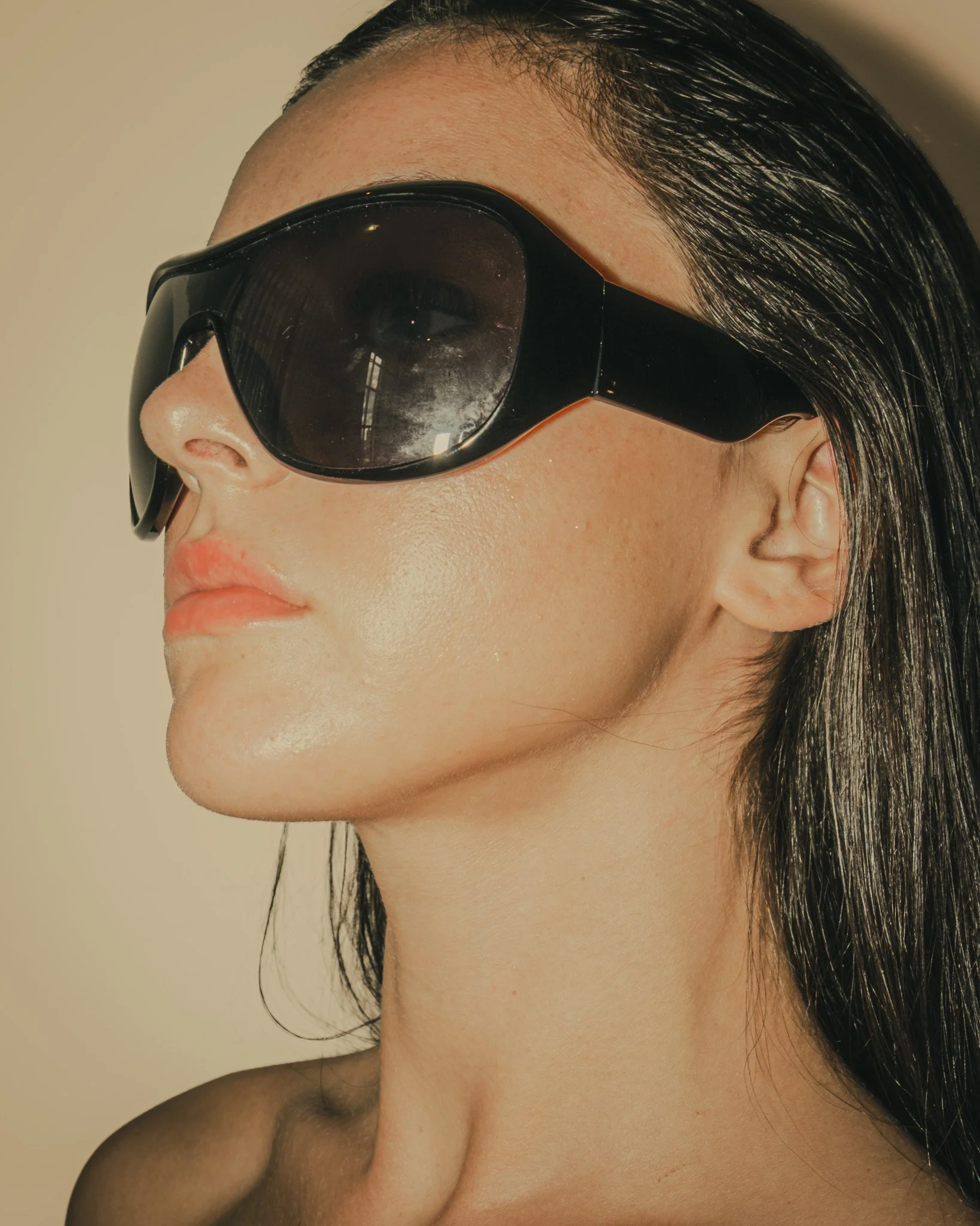 2026-08-21-camr-visuals-lily-mint-sunglasses-beauty-portrait.jpg