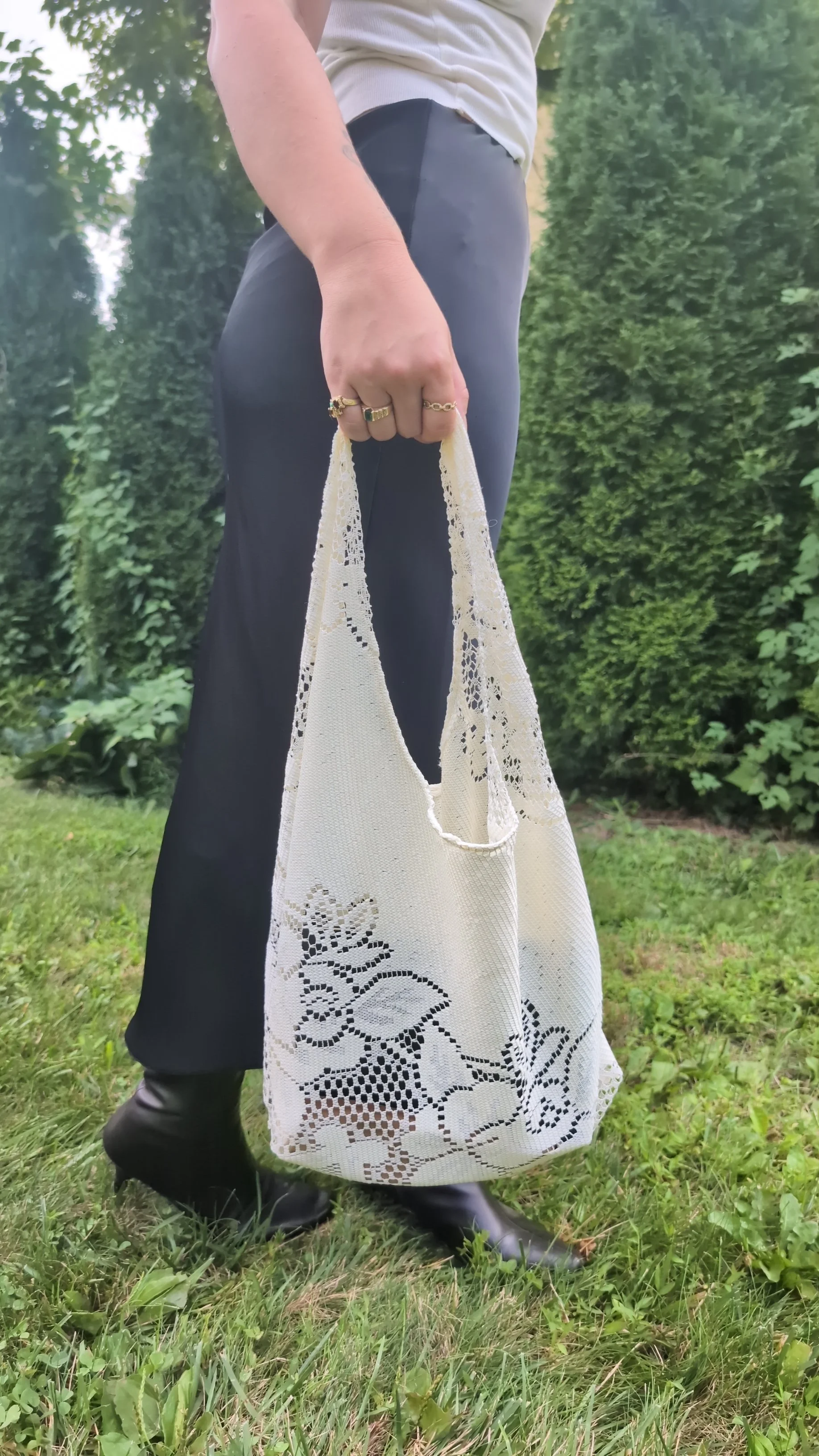 small lace tote bag - mister studio 1.jpg