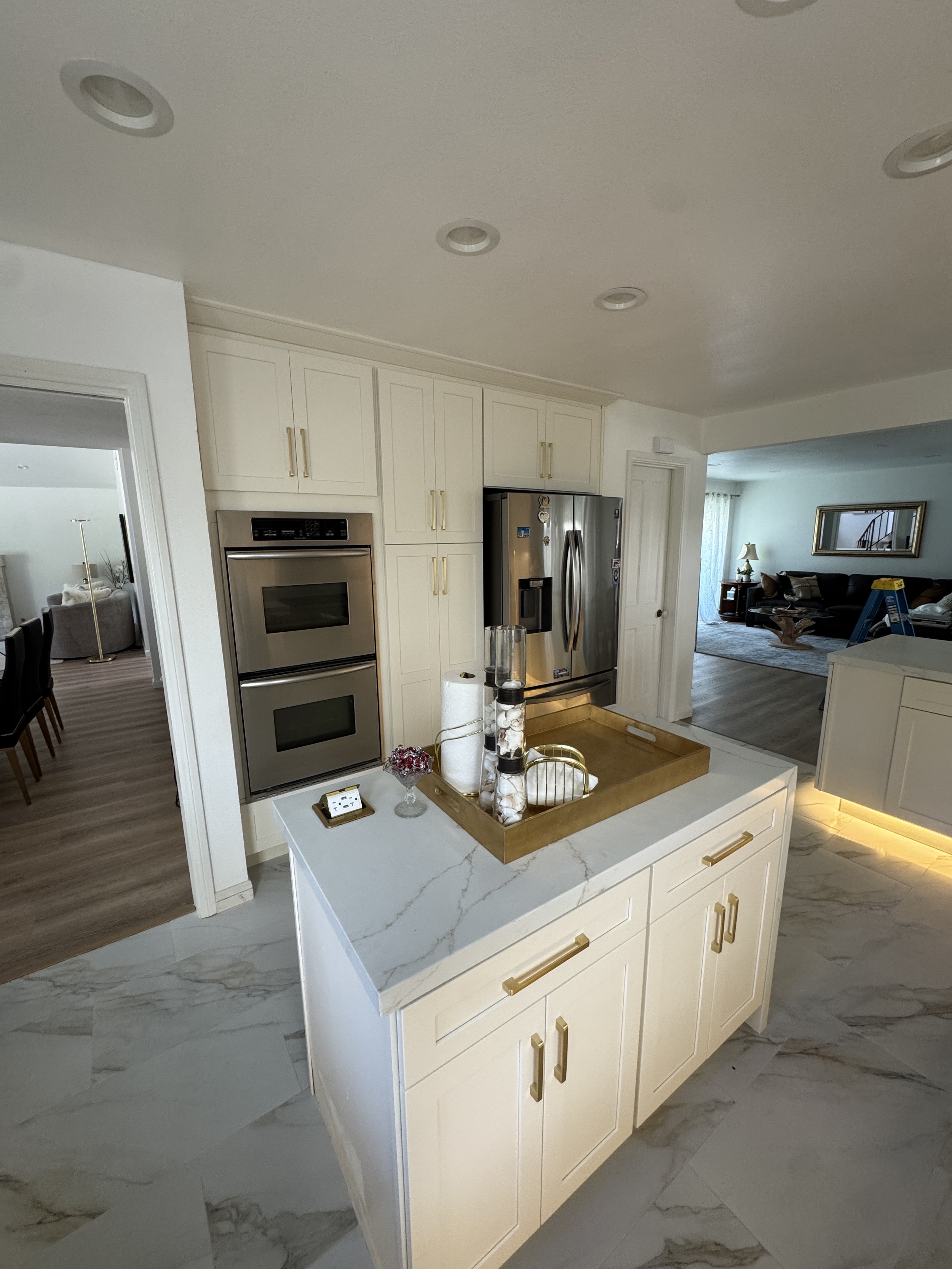 Island with quartz countertop