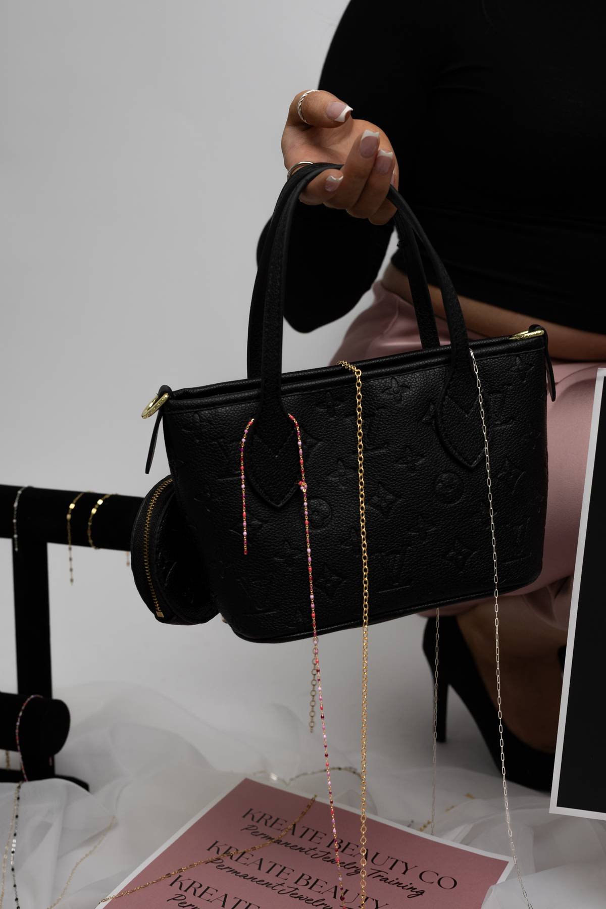 How Much Chain Should You Actually Stock? A Buying-by-the-Foot Guide for New Artists