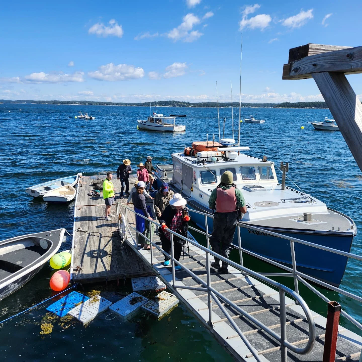 While visiting Maine, I had the opportunity to join members of the @mainestoneworkers on a tour of Hurricane Island and the once active quarry that was operated there for decades.  Historian, Eleanor Motley Richardson, led our tour and described the 