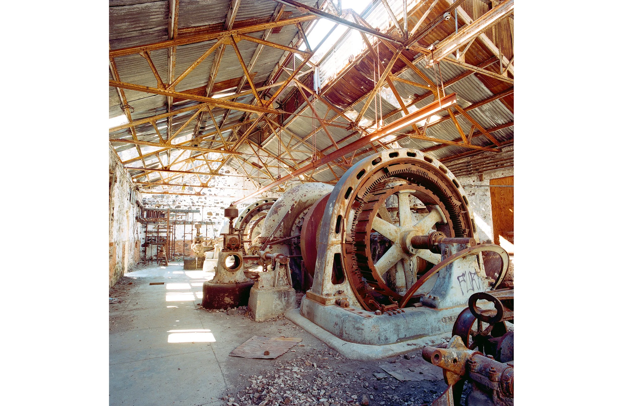 Abandoned Power Station, White River Falls, September 2015.jpg