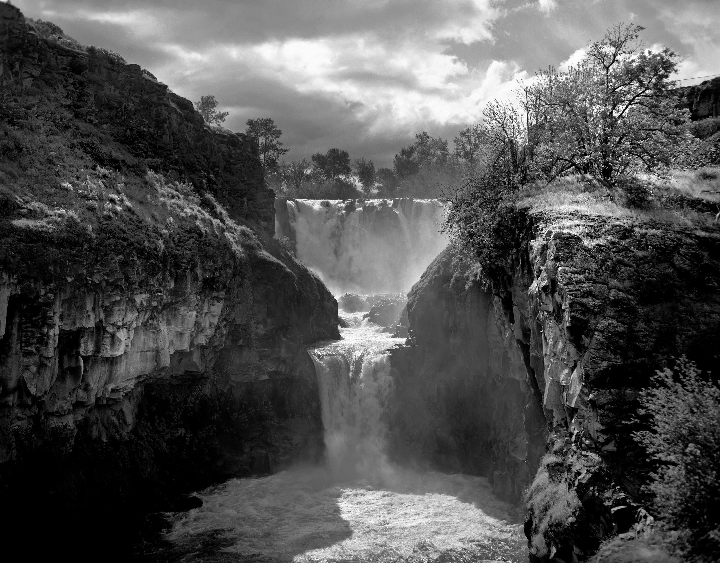 White River Falls.jpg