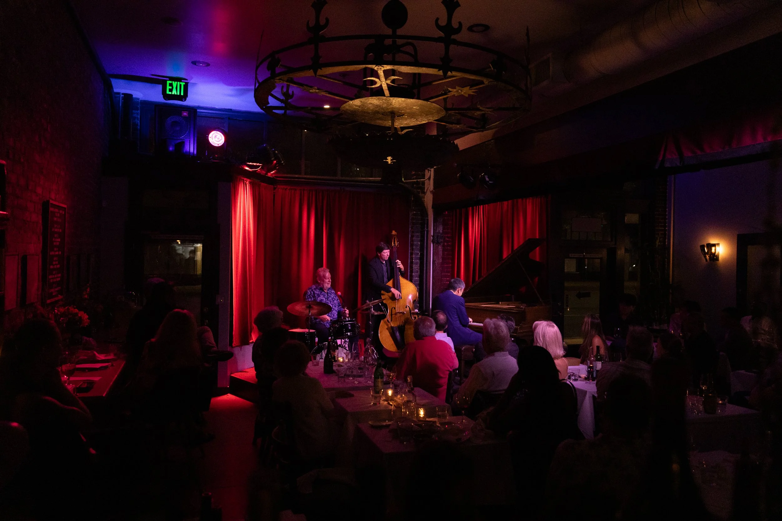 Full house for a live music night at Bacchus in Pasadena