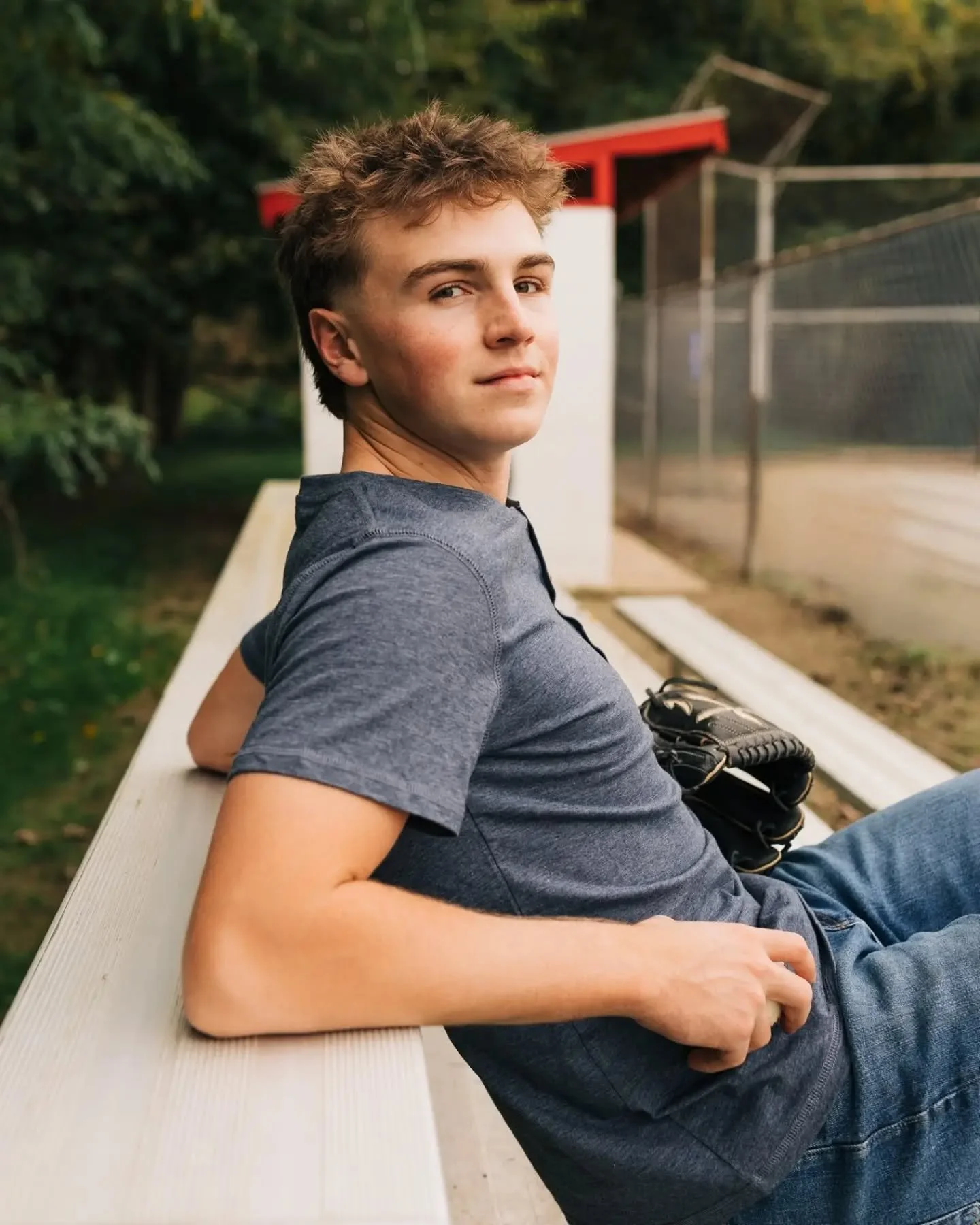 Blair | Class of 2027 ✨

I love the sandlot feel of his baseball session. Just an old, simple ball field made for some coolest shots.

@jessicaormeroid @brandonormeroid
