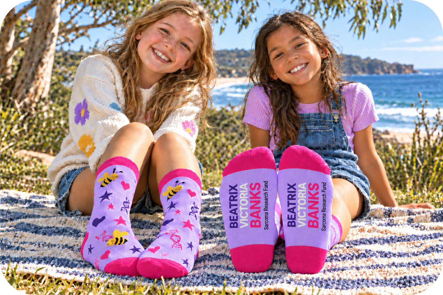 Rounded Corners - Two girls - Beach-modified.png