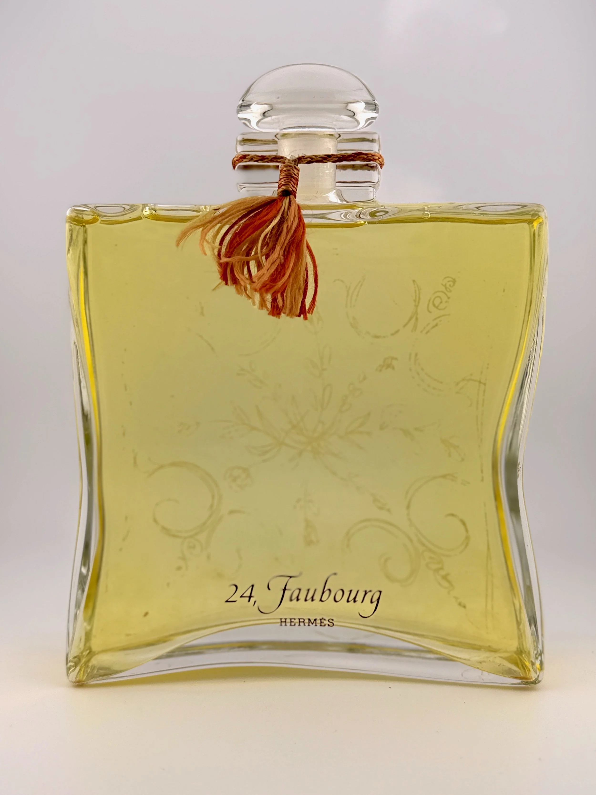 Hermès-24-Faubourg-Factice-HER0001-1.jpg