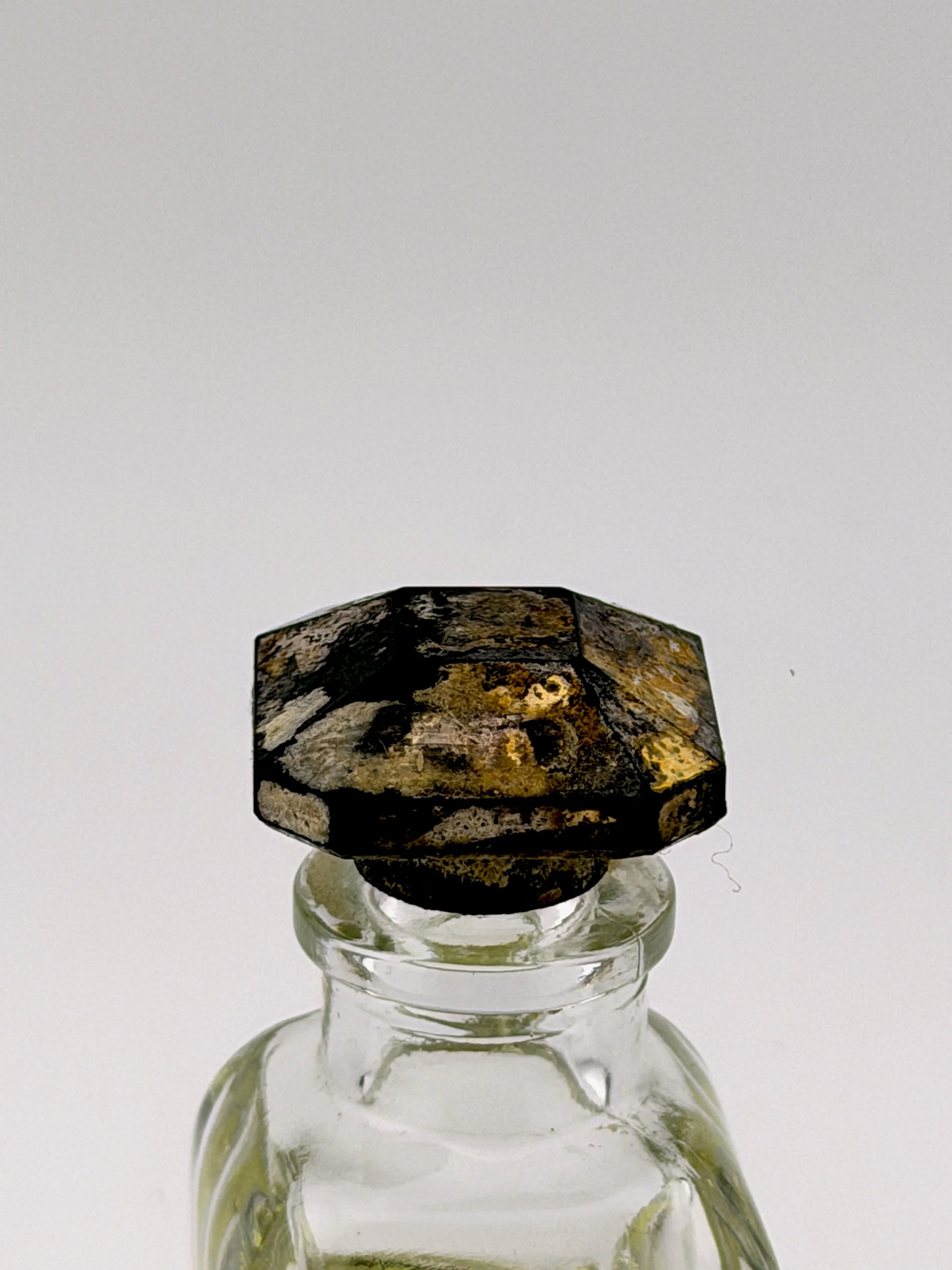 Musk-Houbigant-HOU0001-3.jpg