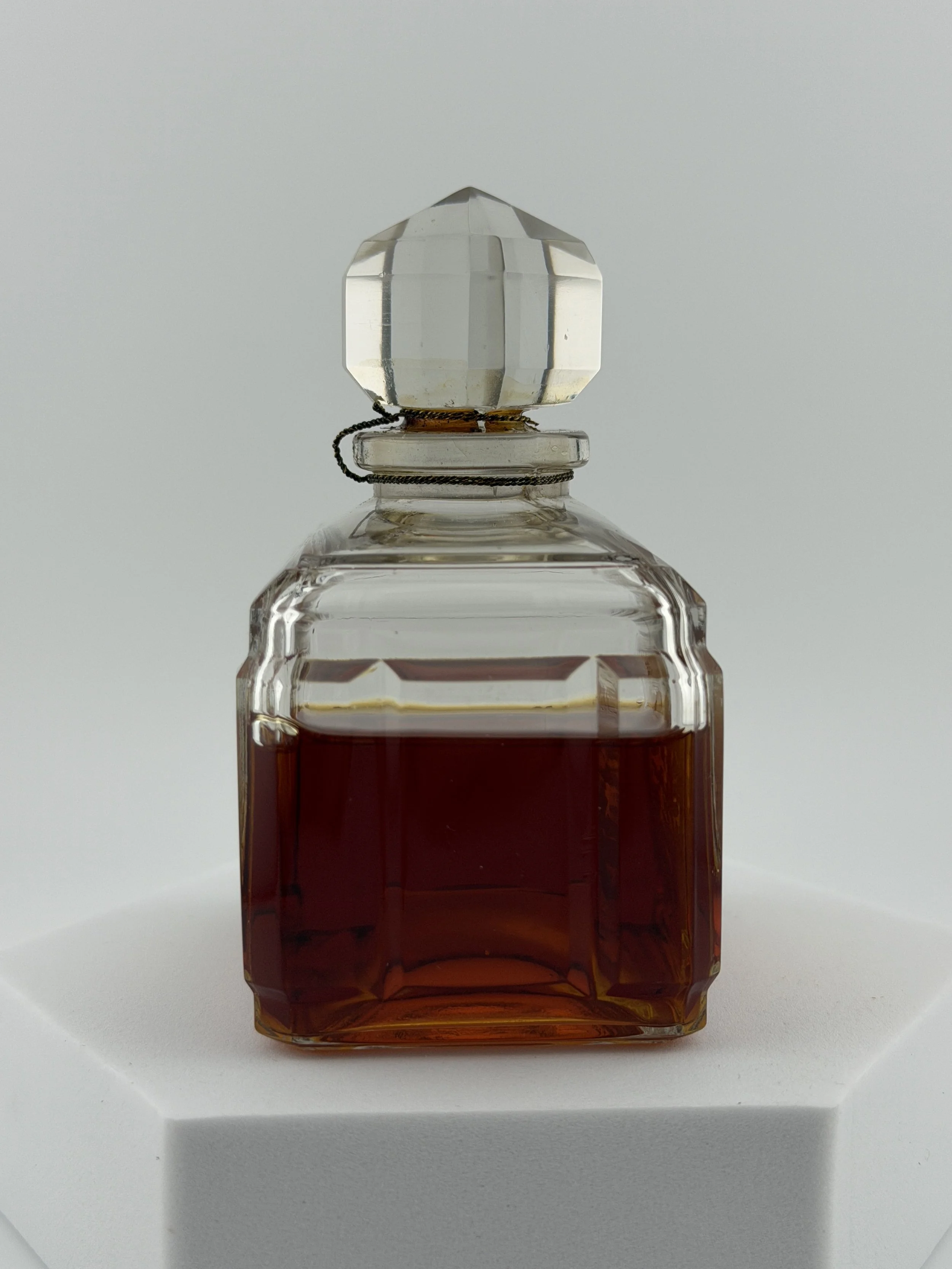 Bellodgia-Caron-Vintage-90ml-2.jpg