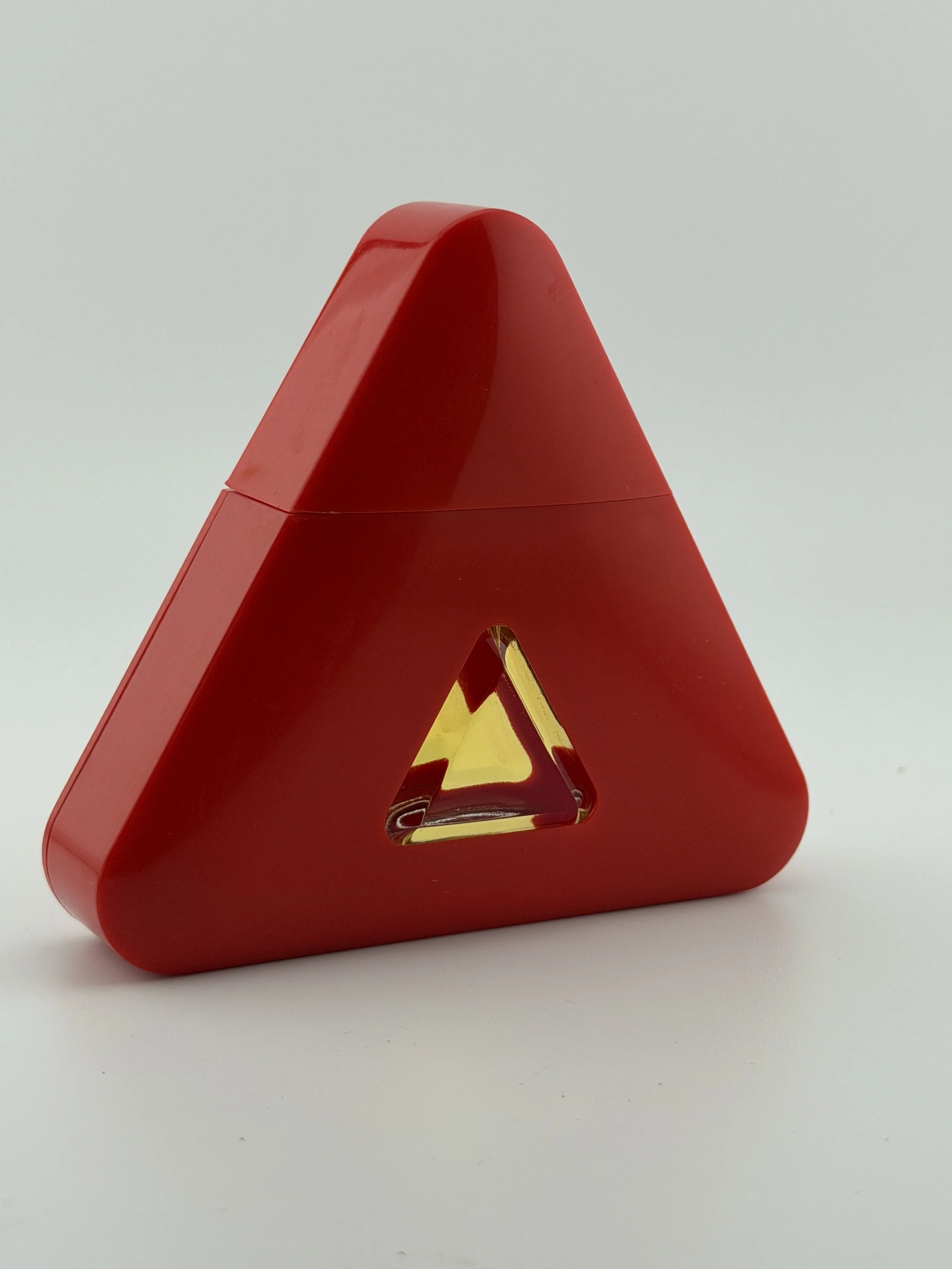 Liz-Claiborne-Triangle-Red-LIZ0004-2.jpg
