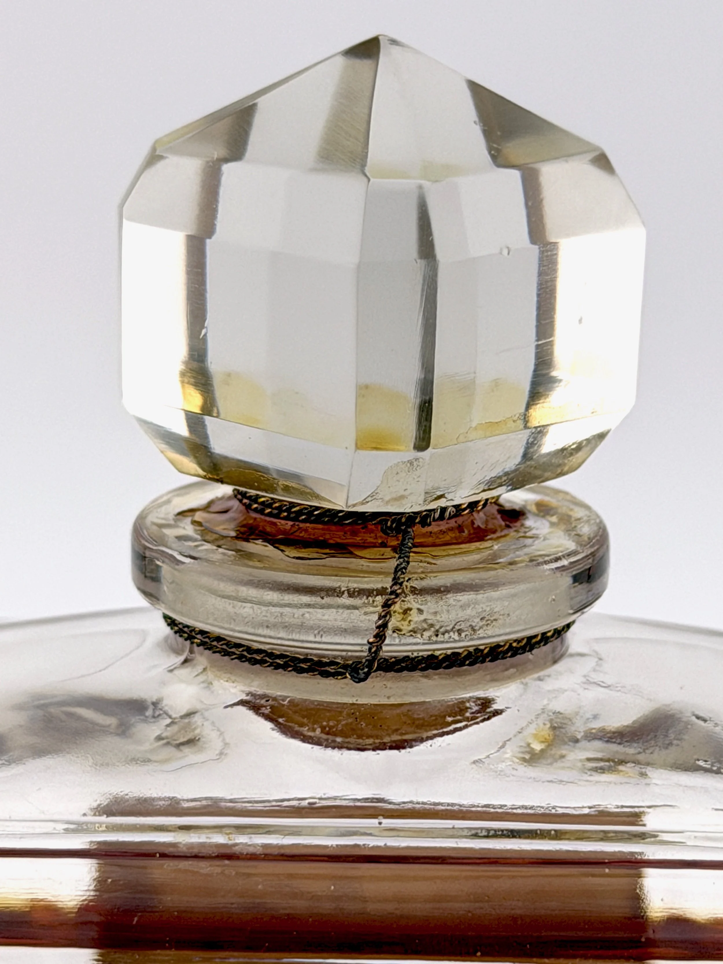 Bellodgia-Caron-Vintage-90ml-7.jpg