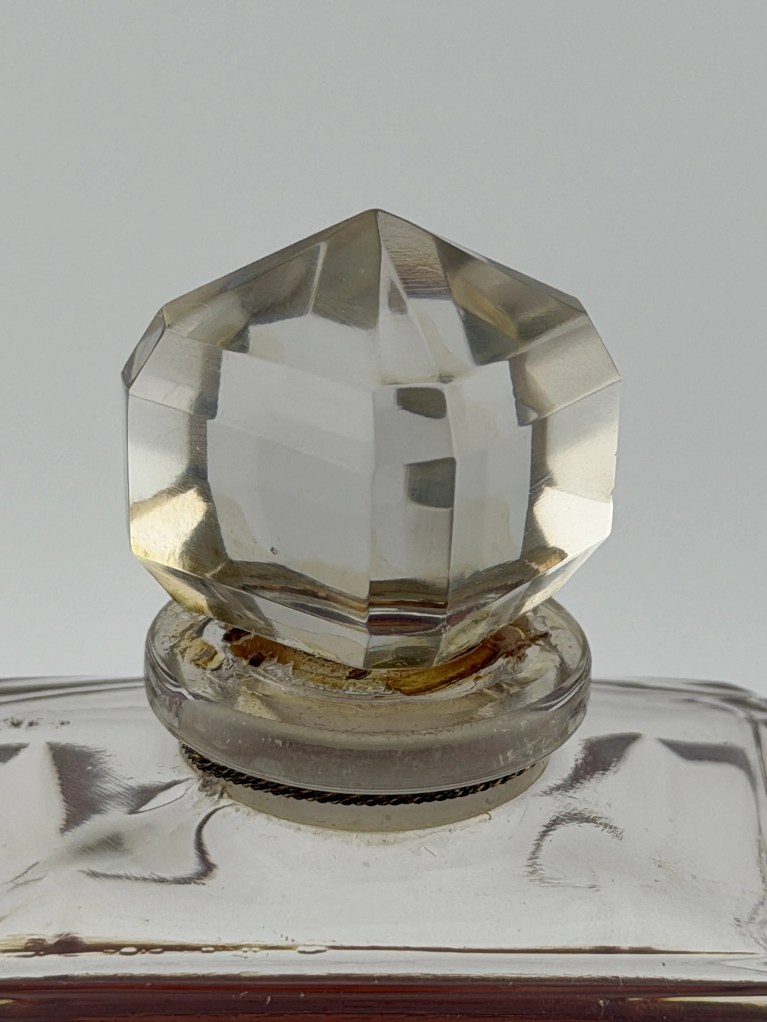 Bellodgia-Caron-Vintage-90ml-6.jpg