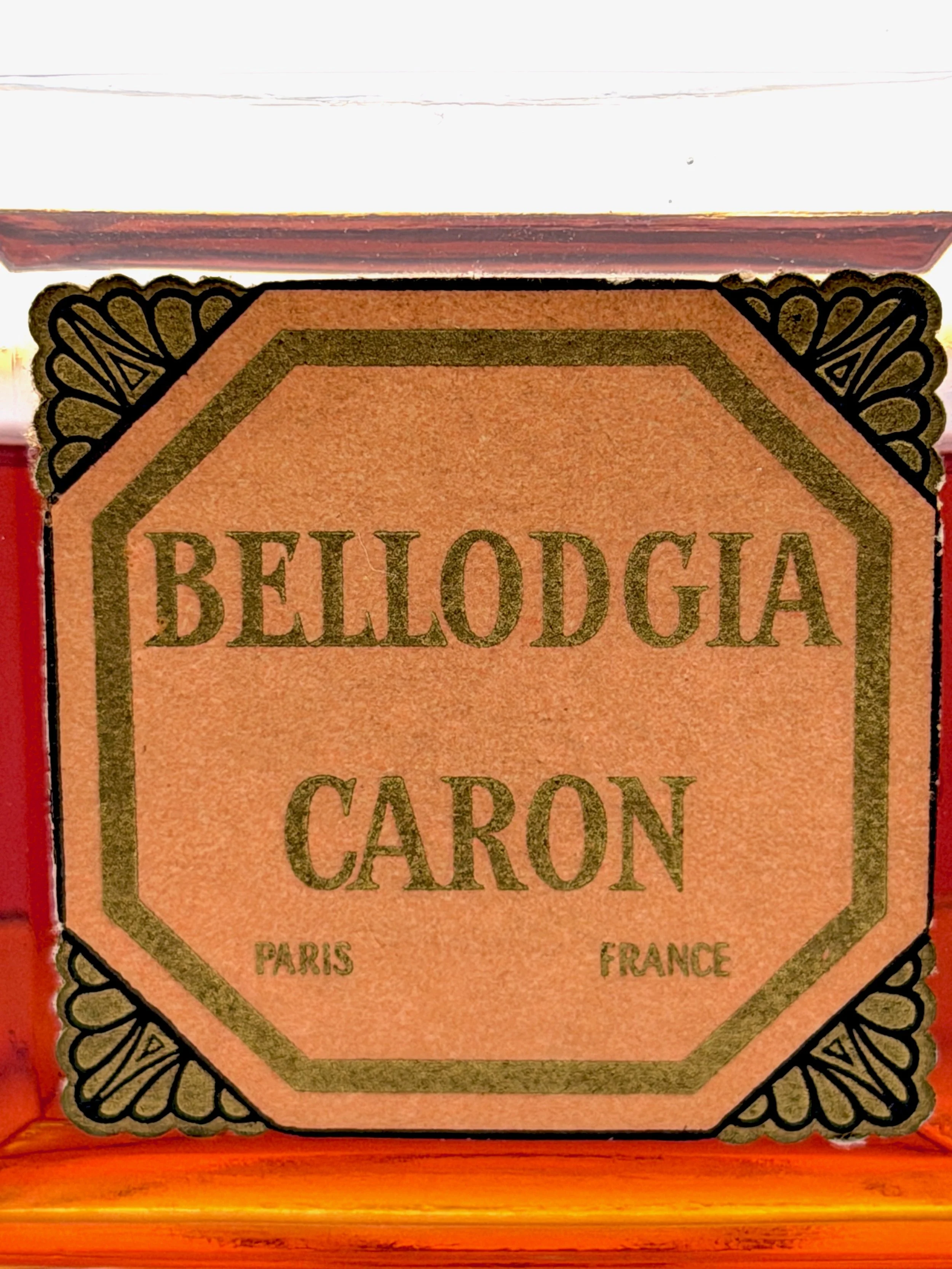 Bellodgia-Caron-Vintage-90ml-8.jpg